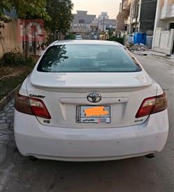 تۆیۆتا کامری